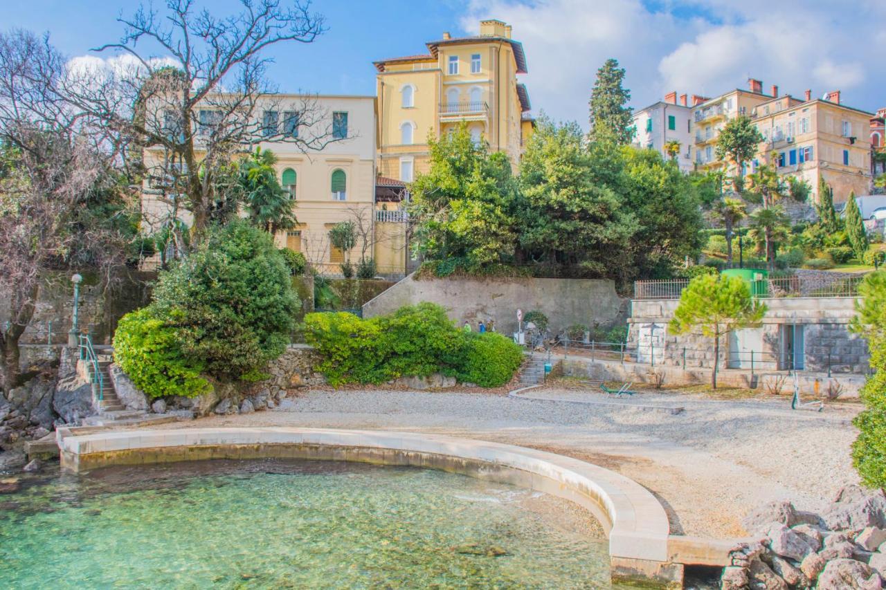 Apartments Anita Near Opatija With Private Parking Матульи Экстерьер фото