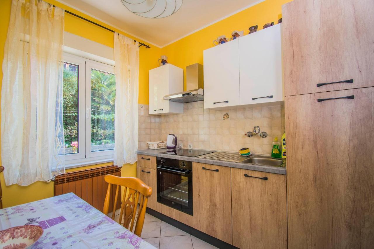 Apartments Anita Near Opatija With Private Parking Матульи Экстерьер фото