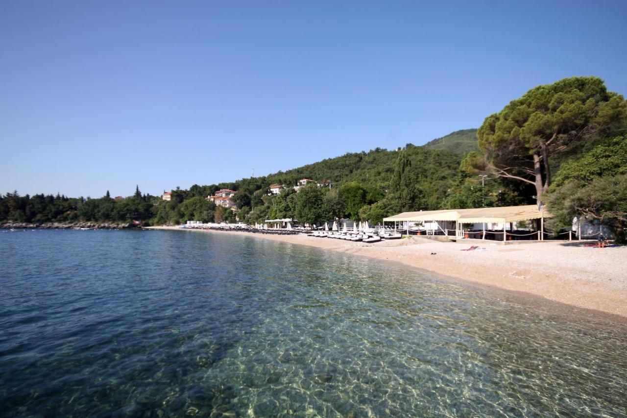 Apartments Anita Near Opatija With Private Parking Матульи Экстерьер фото